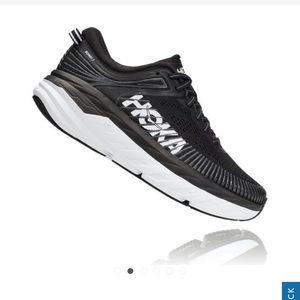 Hoka women’s bondi 7 size 6.